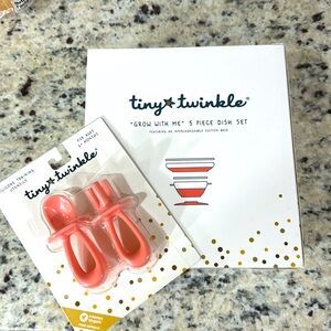 *NEW* TINY TWINKLE GROW WITH ME FEEDING SET CORAL